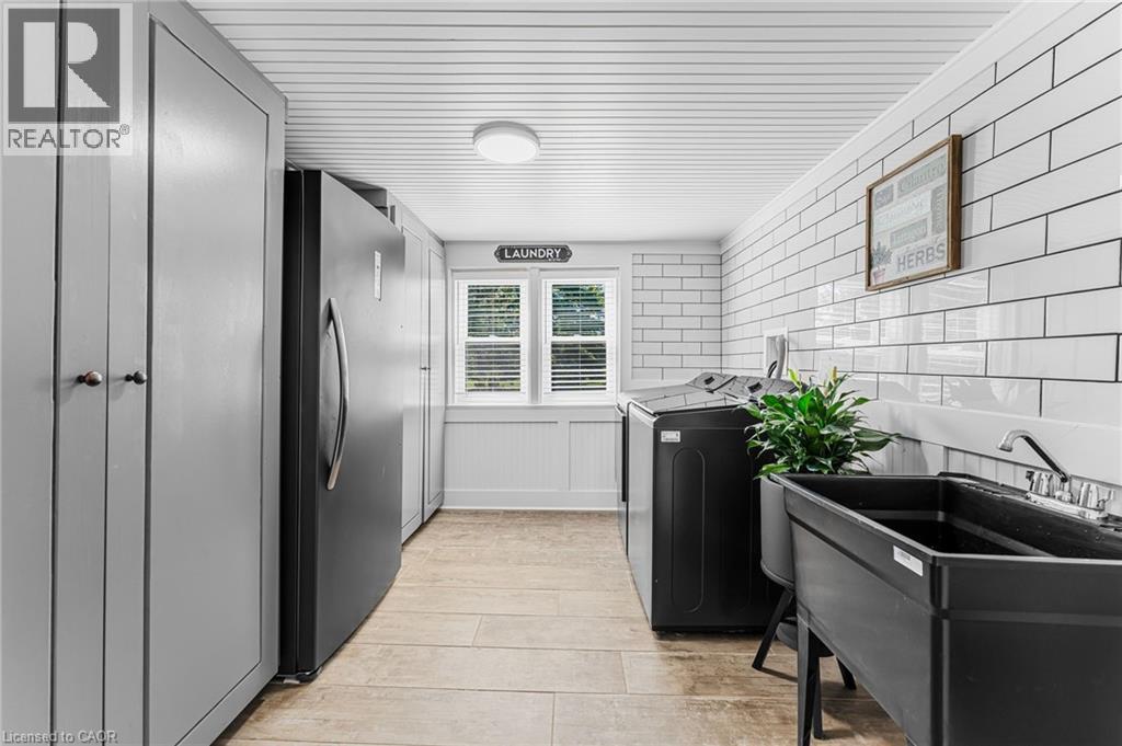 444 Webber Road, Pelham, ON - Indoor