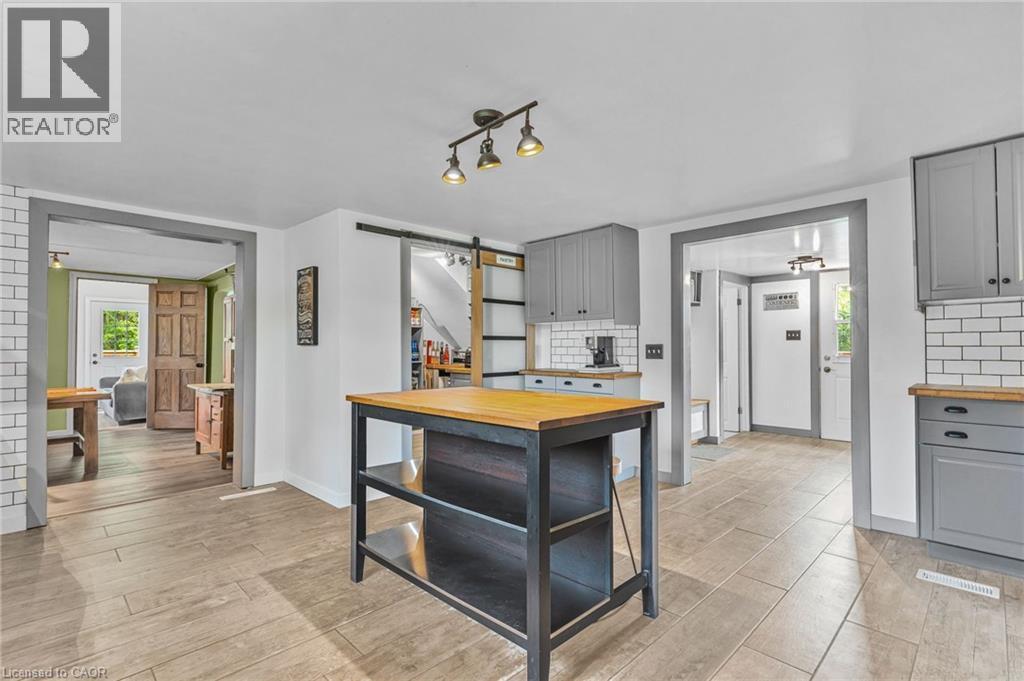 Kitchen, walk-in pantry - 444 Webber Road, Pelham, ON - Indoor Photo Showing Kitchen