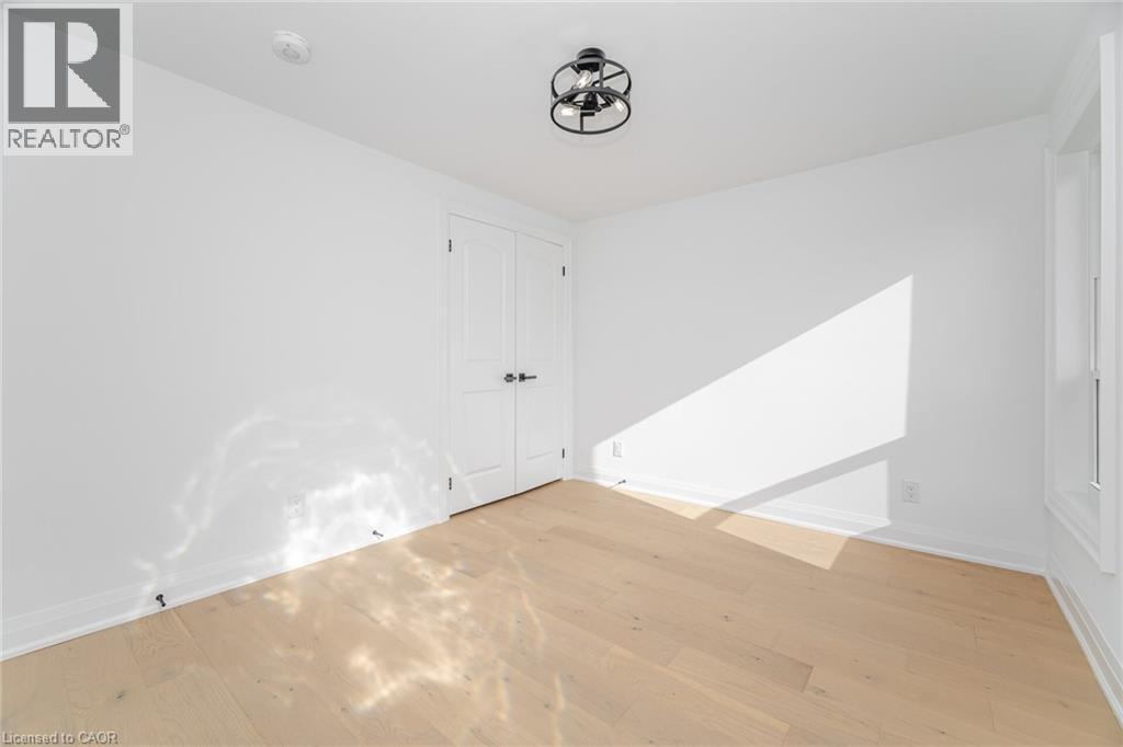 285 Charlton Avenue W, Hamilton, ON - Indoor Photo Showing Other Room