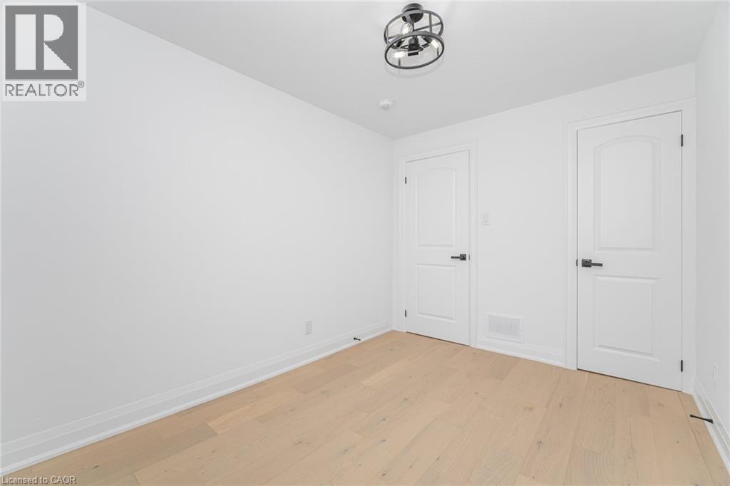 285 Charlton Avenue W, Hamilton, ON - Indoor Photo Showing Other Room