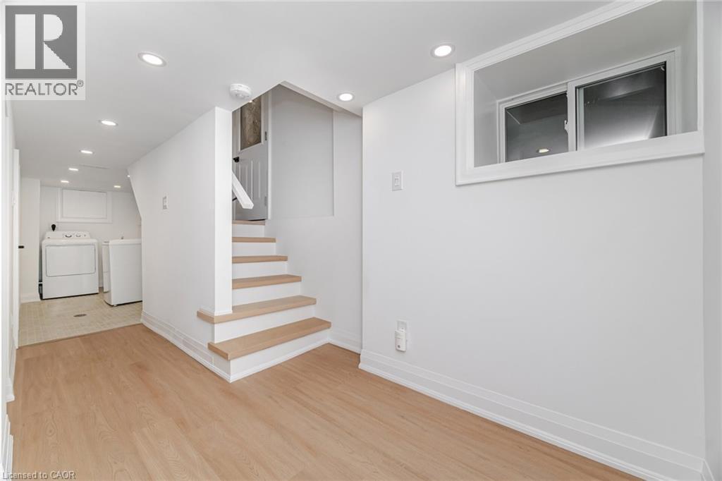 285 Charlton Avenue W, Hamilton, ON - Indoor Photo Showing Other Room