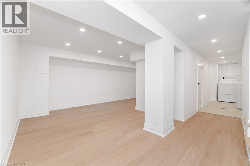 285 Charlton Avenue W, Hamilton, ON - Indoor Photo Showing Other Room