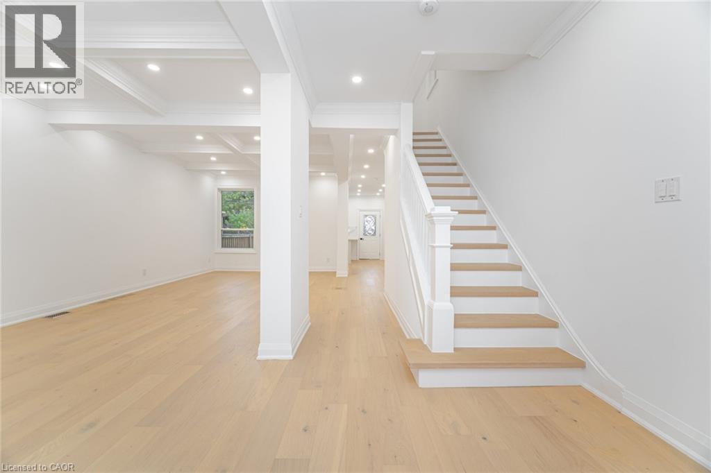 285 Charlton Avenue W, Hamilton, ON - Indoor Photo Showing Other Room