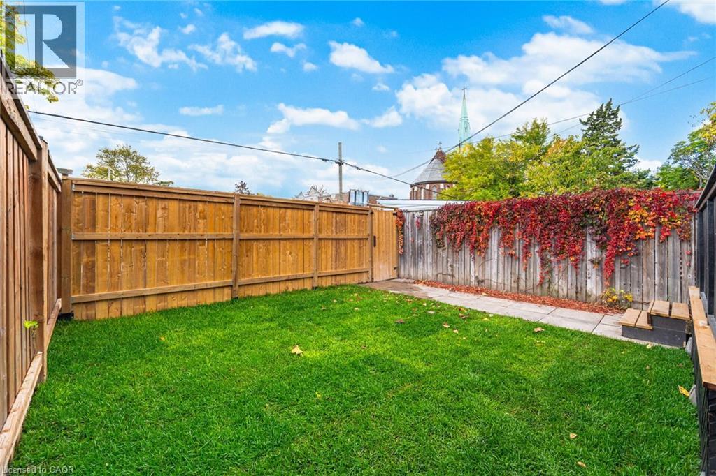 285 Charlton Avenue W, Hamilton, ON - Outdoor