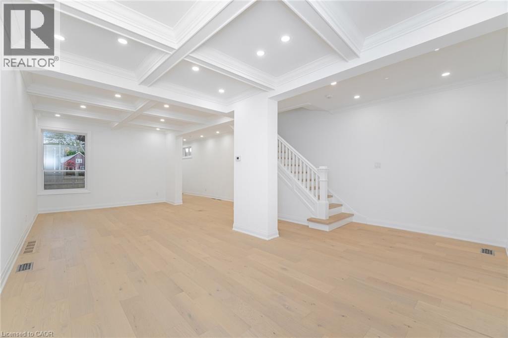 285 Charlton Avenue W, Hamilton, ON - Indoor Photo Showing Other Room