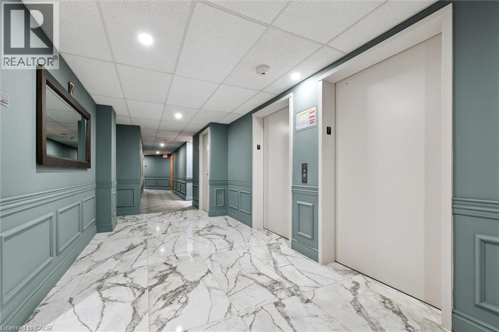 237 King Street W Unit# 703, Cambridge, ON - Indoor Photo Showing Other Room