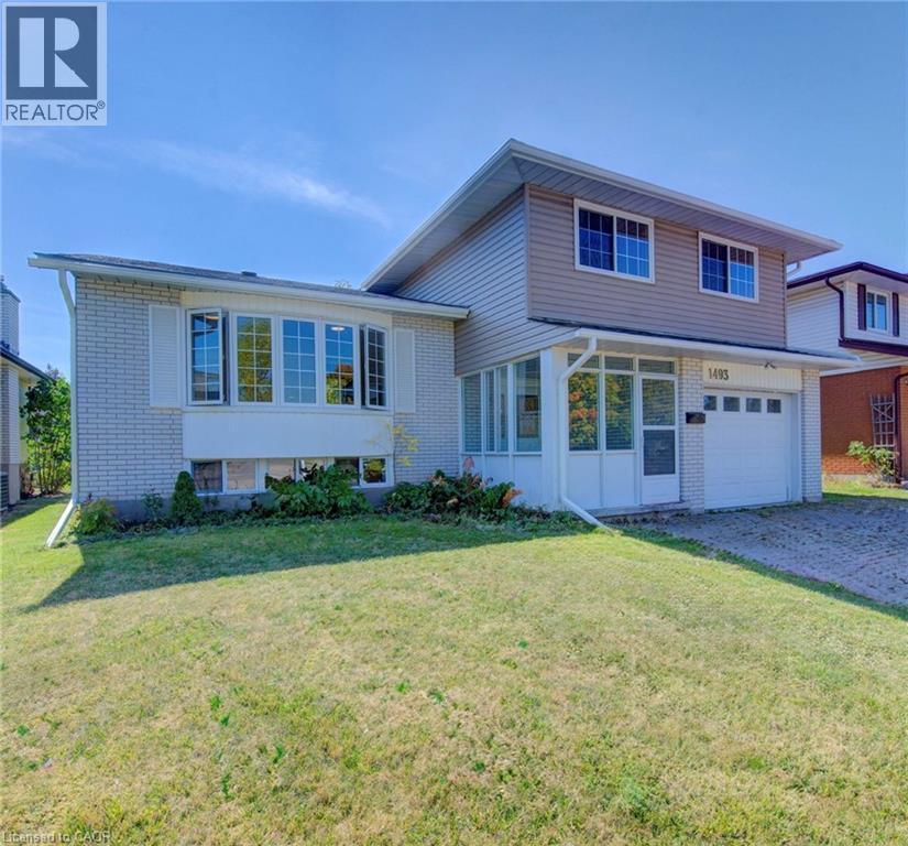 1493 Queens Boulevard, Kitchener, ON - Outdoor With Facade