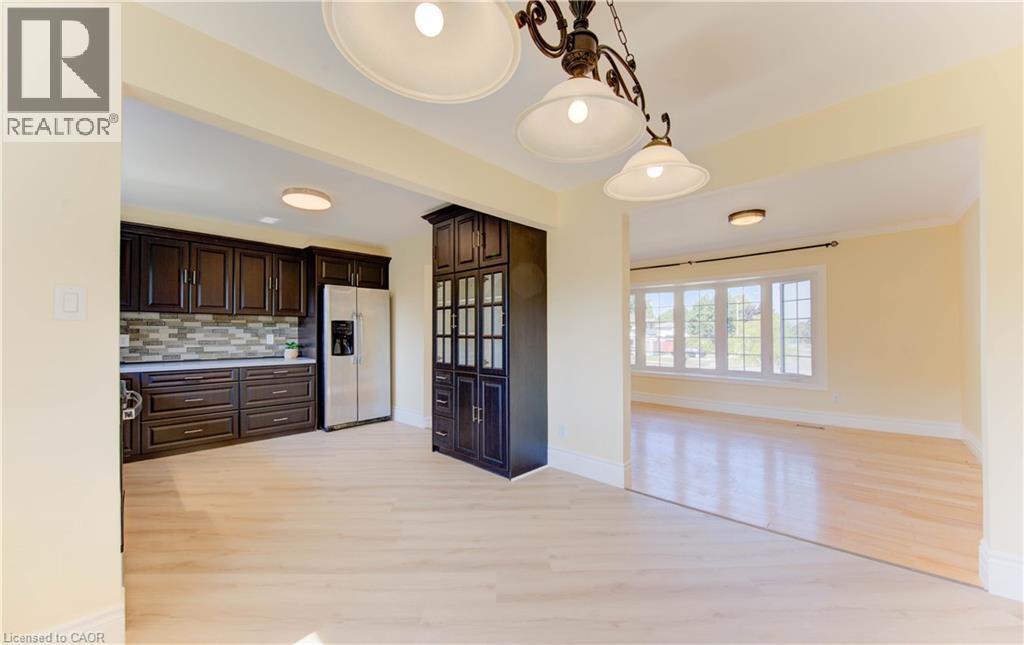 1493 Queens Boulevard, Kitchener, ON - Indoor