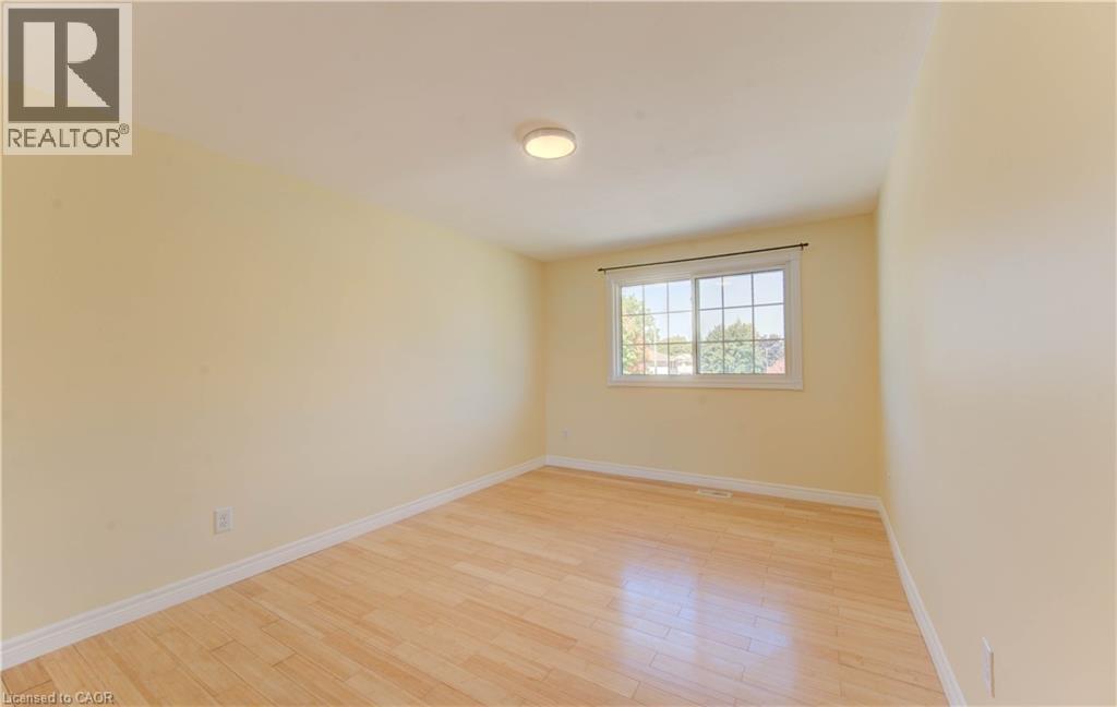 1493 Queens Boulevard, Kitchener, ON - Indoor Photo Showing Other Room