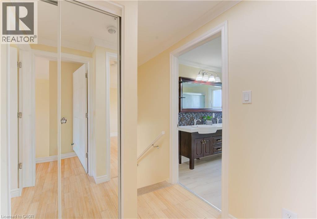 1493 Queens Boulevard, Kitchener, ON - Indoor Photo Showing Other Room