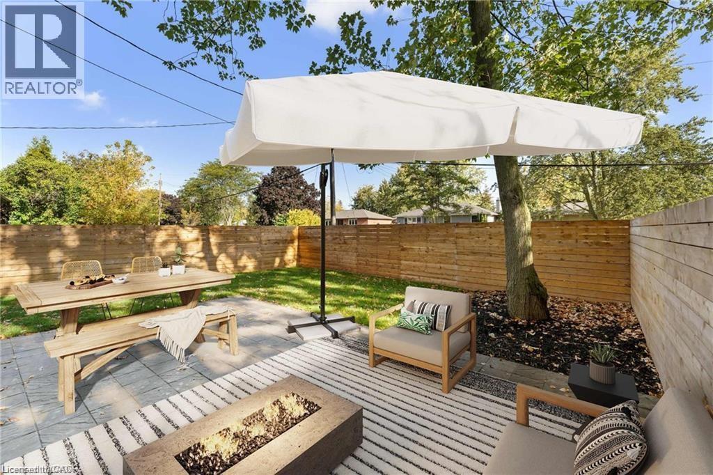 5427 Anthony Place, Burlington, ON - Outdoor With Deck Patio Veranda