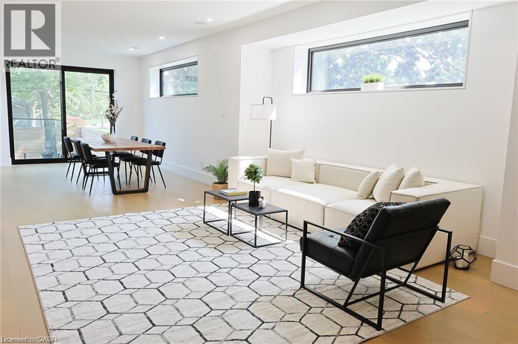 5427 Anthony Place, Burlington, ON - Indoor