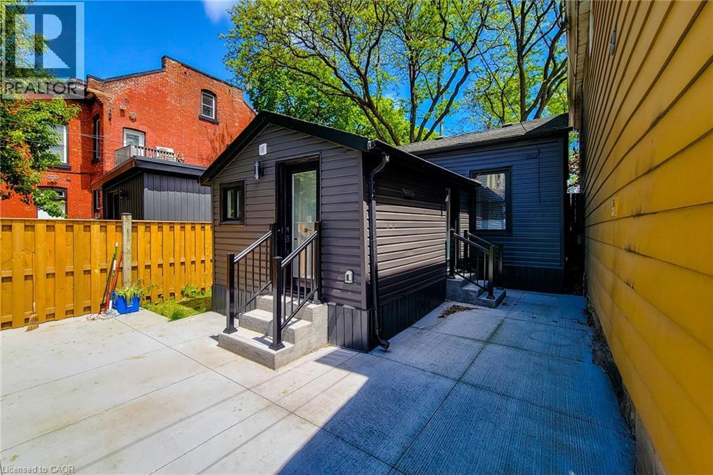 51 West Avenue N, Hamilton, ON - Outdoor With Exterior