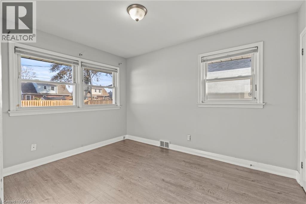 14 Westmount Avenue, Thorold, ON - Indoor Photo Showing Other Room