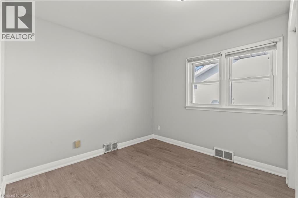 14 Westmount Avenue, Thorold, ON - Indoor Photo Showing Other Room