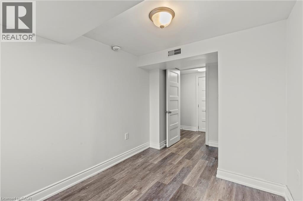 14 Westmount Avenue, Thorold, ON - Indoor Photo Showing Other Room