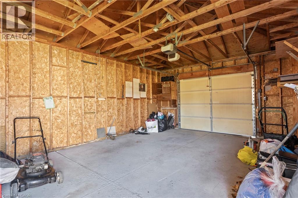 14 Westmount Avenue, Thorold, ON - Indoor Photo Showing Garage