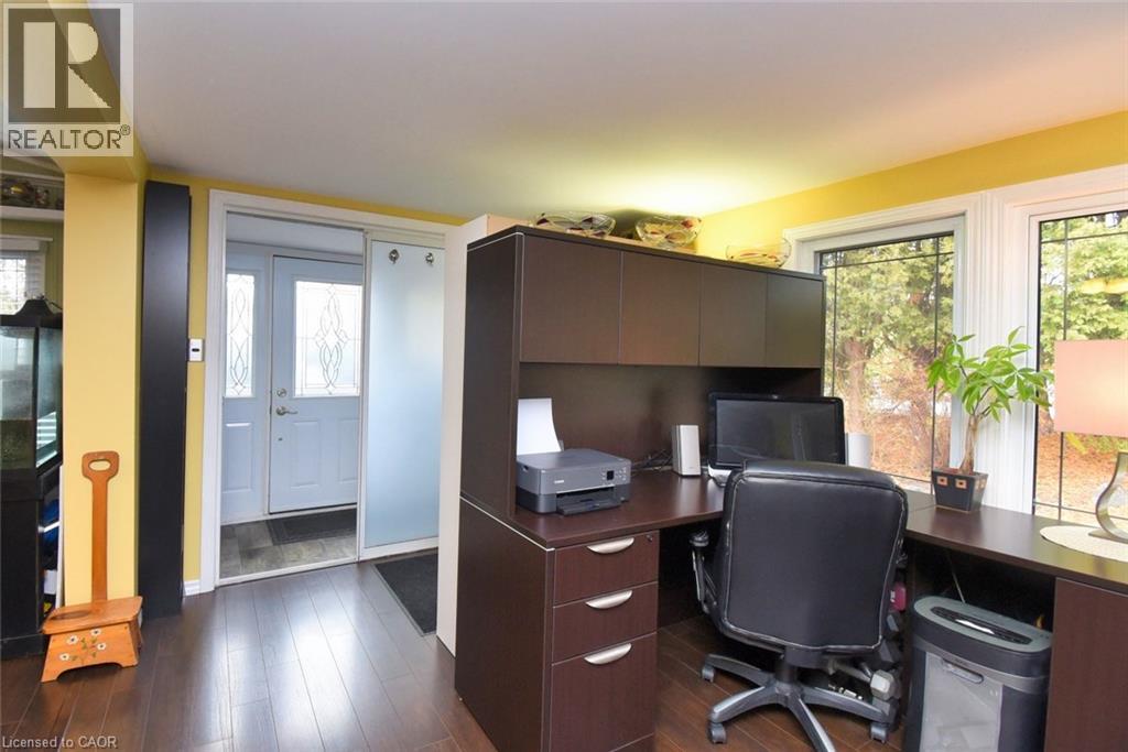 1085 10Th Concession Road W Unit# 77, Flamborough, ON - Indoor Photo Showing Office