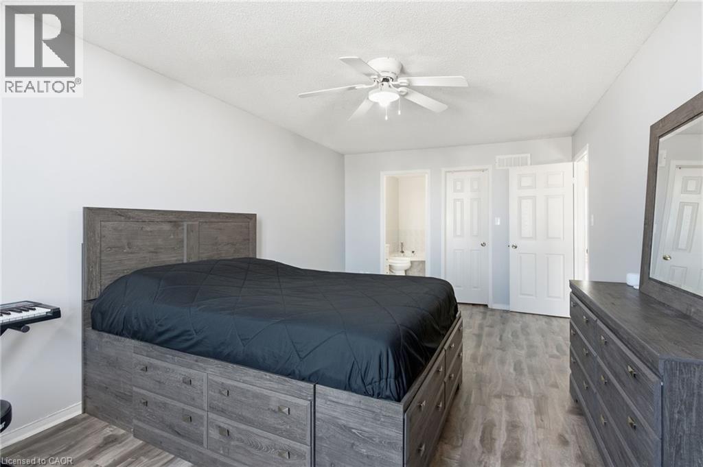 2 Racalmuto Street, Hamilton, ON - Indoor Photo Showing Bedroom