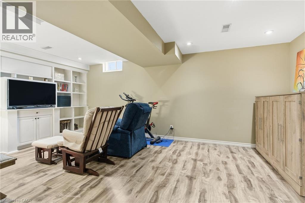 2 Racalmuto Street, Hamilton, ON - Indoor