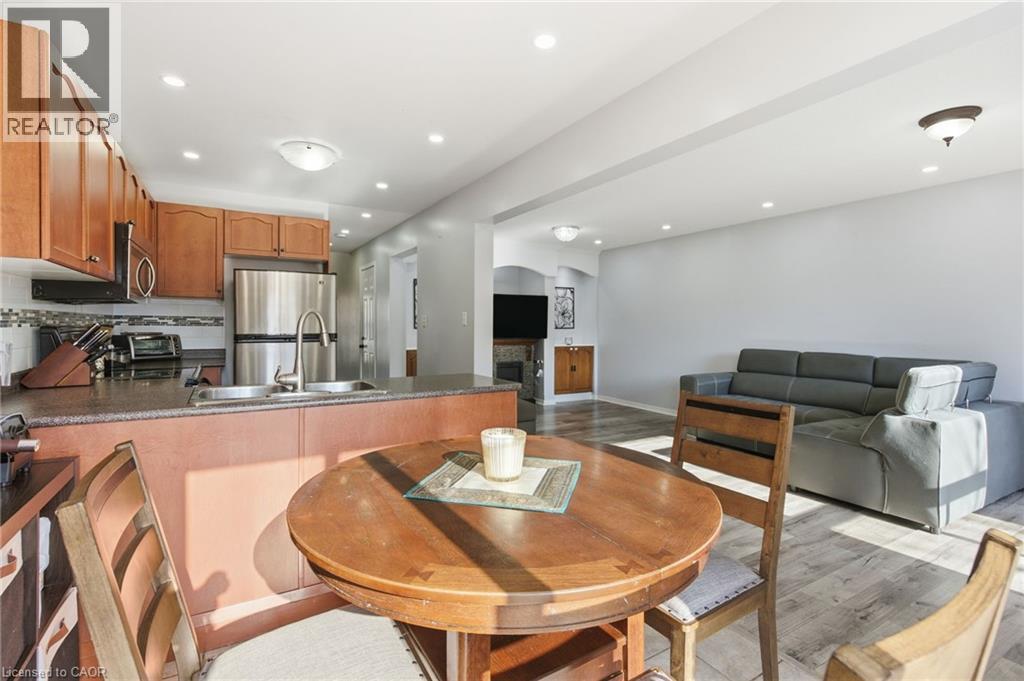 2 Racalmuto Street, Hamilton, ON - Indoor