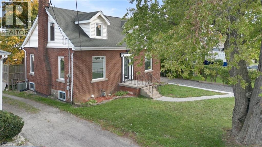 687 Upper James Street, Hamilton, ON - Outdoor