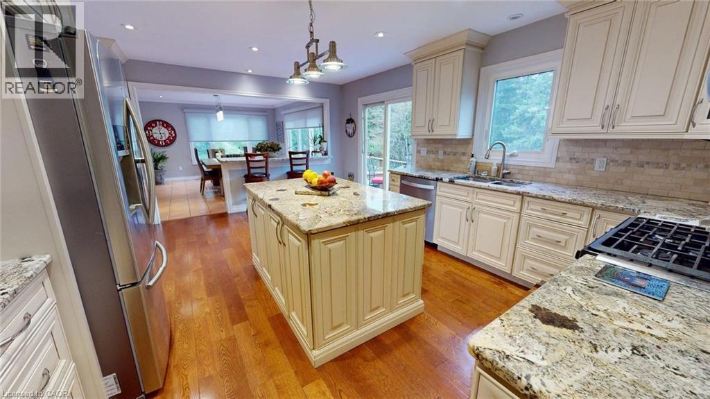 1962 Snake Road, Burlington, ON - Indoor Photo Showing Kitchen With Double Sink