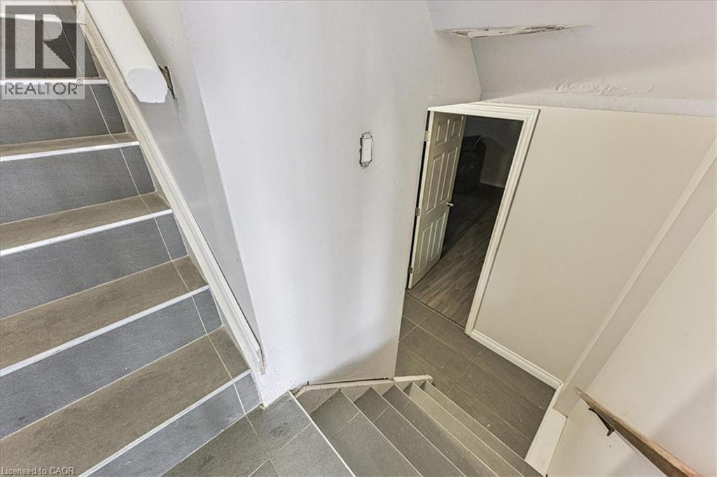 107 Deschene Avenue, Hamilton, ON