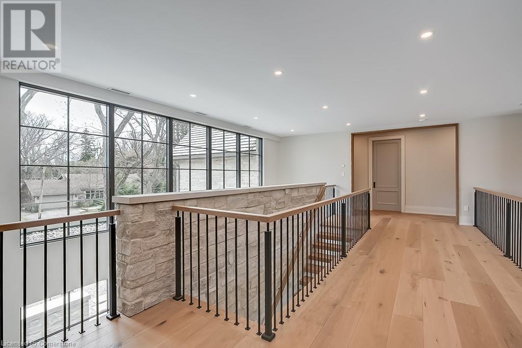 3093 Princess Boulevard, Burlington, ON - Indoor Photo Showing Other Room