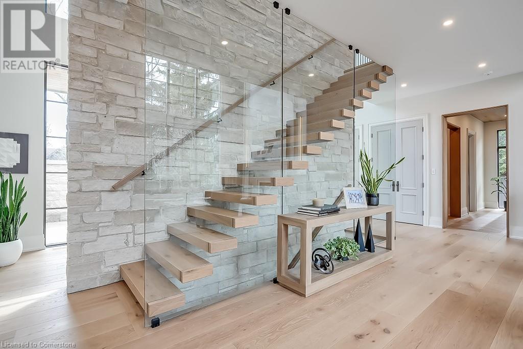 3093 Princess Boulevard, Burlington, ON - Indoor Photo Showing Other Room