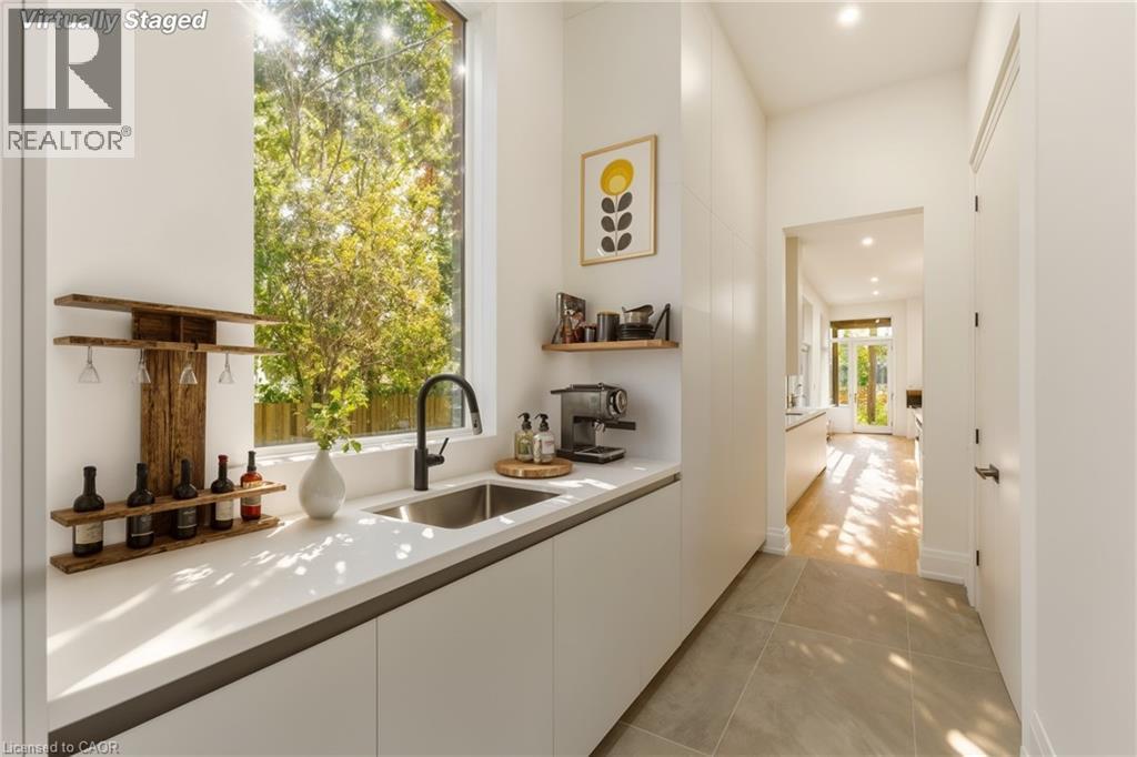 135 Secord Lane, Burlington, ON - Indoor