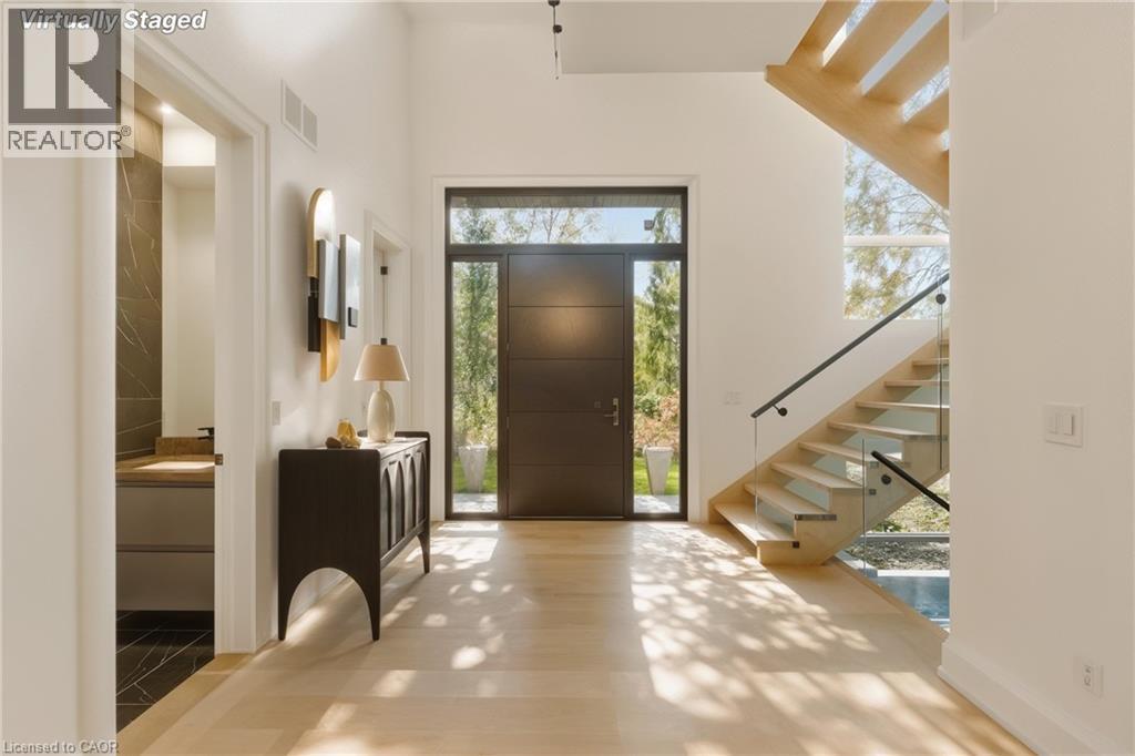 135 Secord Lane, Burlington, ON - Indoor Photo Showing Other Room