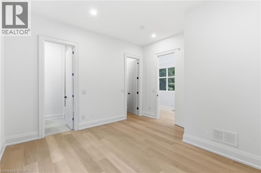 135 Secord Lane, Burlington, ON - Indoor Photo Showing Other Room