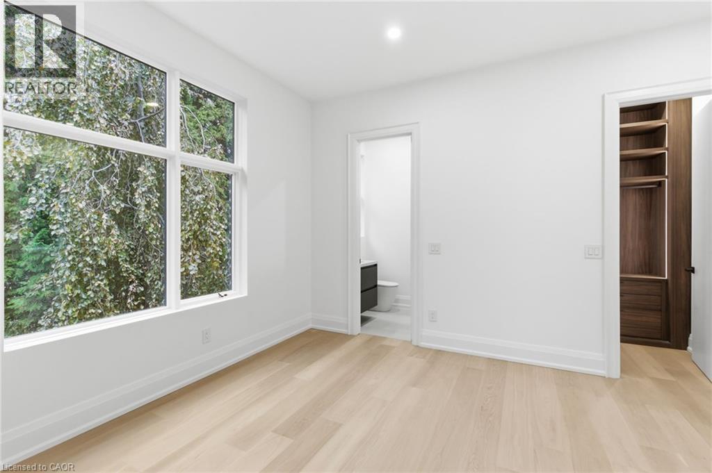 135 Secord Lane, Burlington, ON - Indoor Photo Showing Other Room