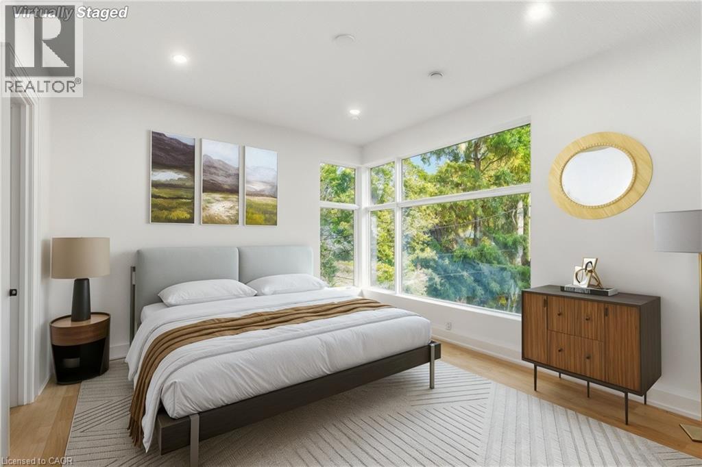 135 Secord Lane, Burlington, ON - Indoor Photo Showing Bedroom
