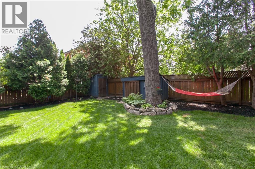 2154 Caroline Street, Burlington, ON - Outdoor With Backyard