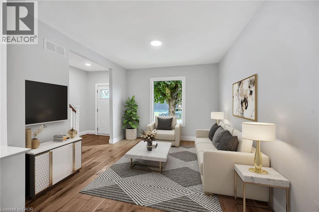 Virtually Staged - 193 Glendale Avenue N, Hamilton, ON