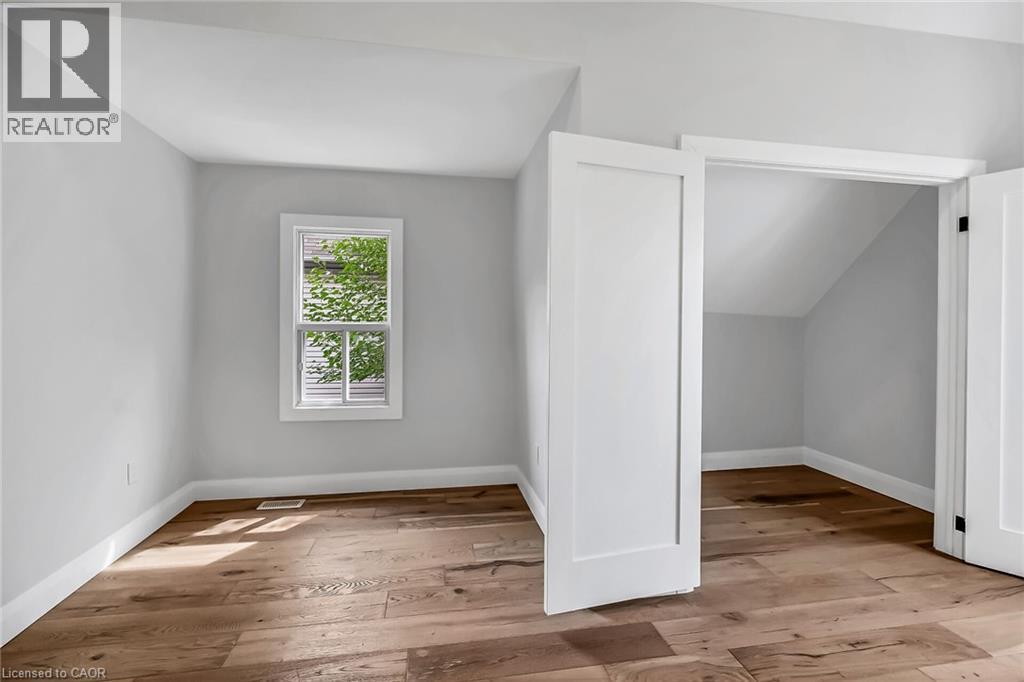 193 Glendale Avenue N, Hamilton, ON