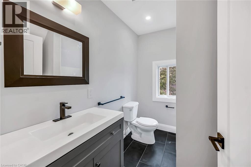 193 Glendale Avenue N, Hamilton, ON