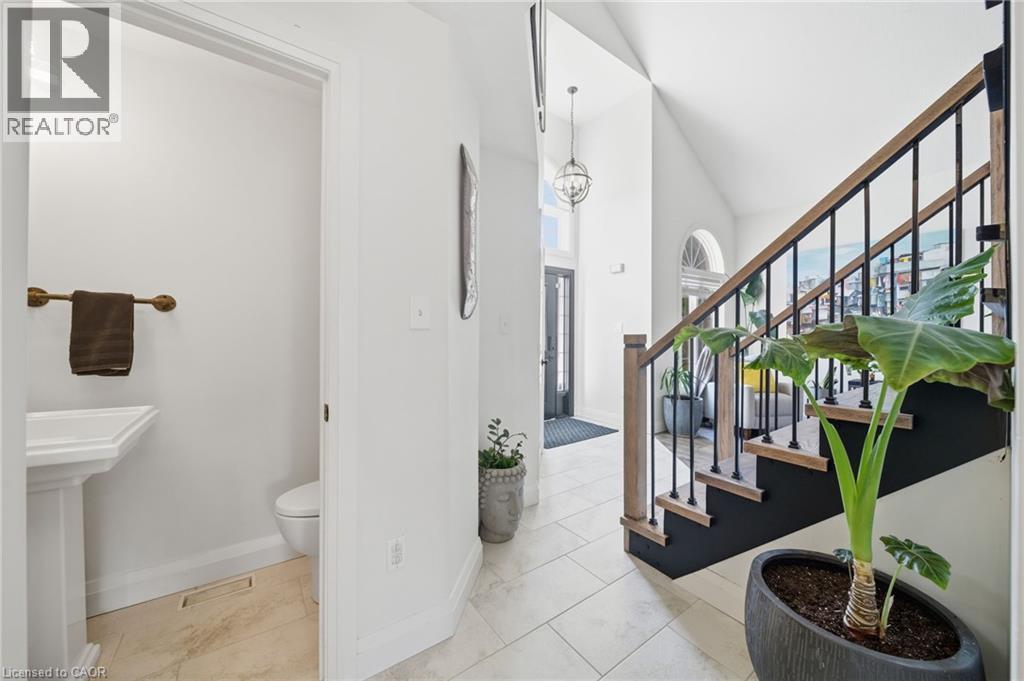 136 Braemar Avenue, Caledonia, ON - Indoor