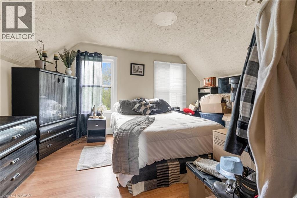 382 Beach Boulevard, Hamilton, ON - Indoor Photo Showing Bedroom