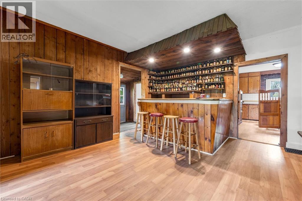 382 Beach Boulevard, Hamilton, ON - Indoor