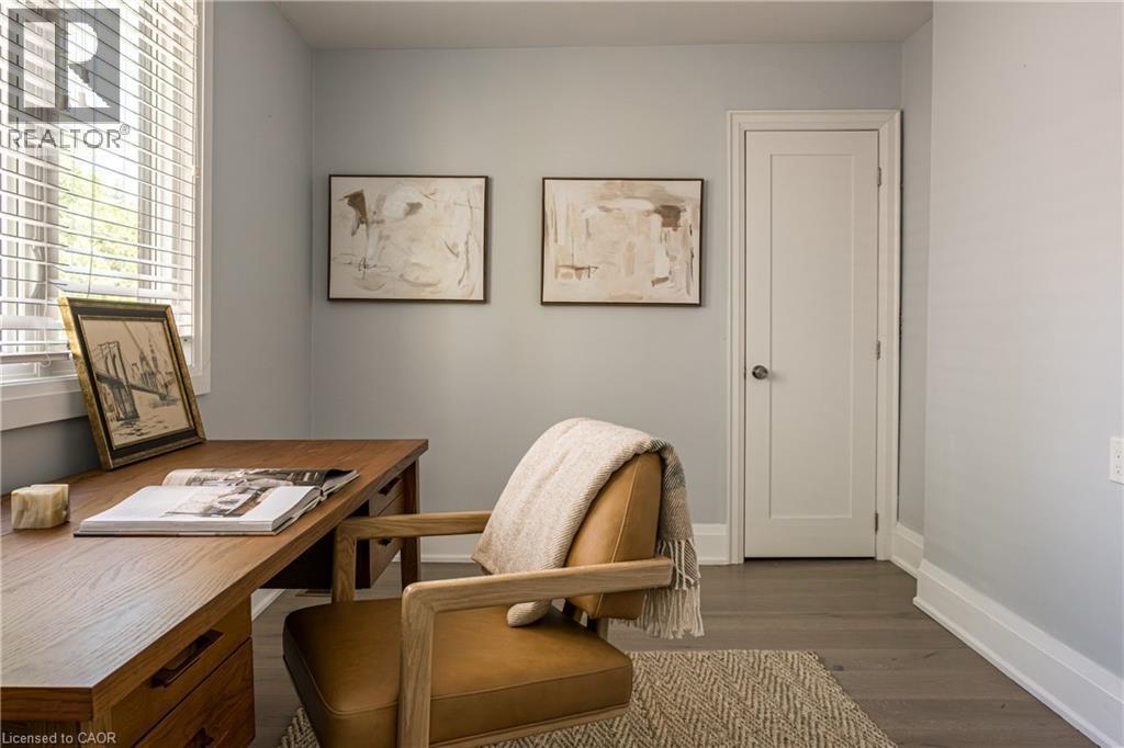 3 Oakwood Place, Hamilton, ON - Indoor