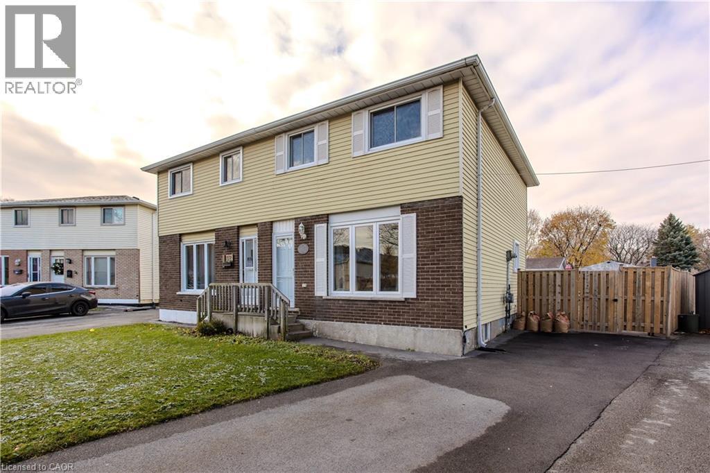 30 Graywood Road, Hamilton, ON - Outdoor With Deck Patio Veranda