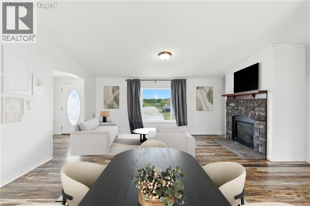 45 Riverbend Crescent, Nanticoke, ON - Indoor Photo Showing Living Room With Fireplace