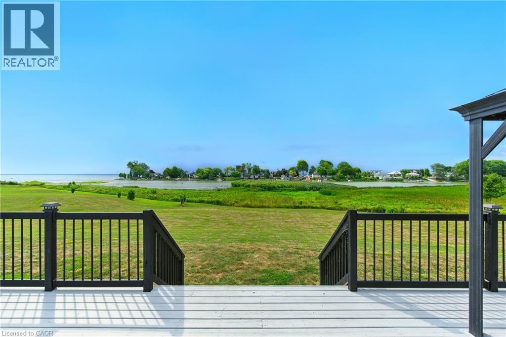 45 Riverbend Crescent, Nanticoke, ON - Outdoor With Deck Patio Veranda