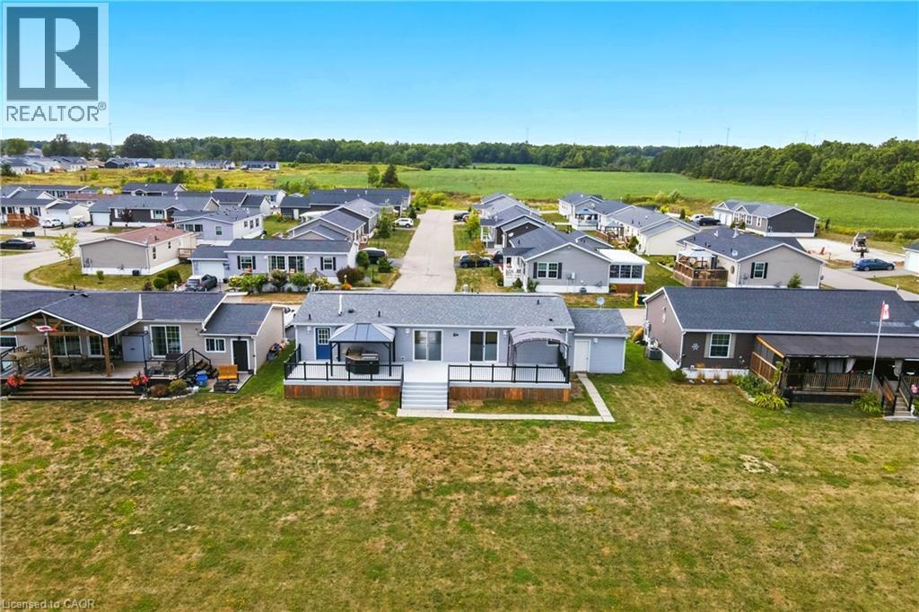 45 Riverbend Crescent, Nanticoke, ON - Outdoor With Deck Patio Veranda