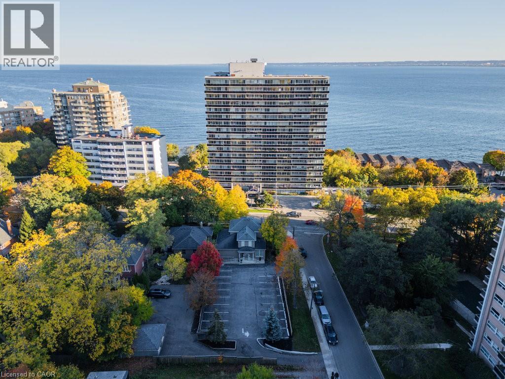 2159 Lakeshore Road, Burlington, ON