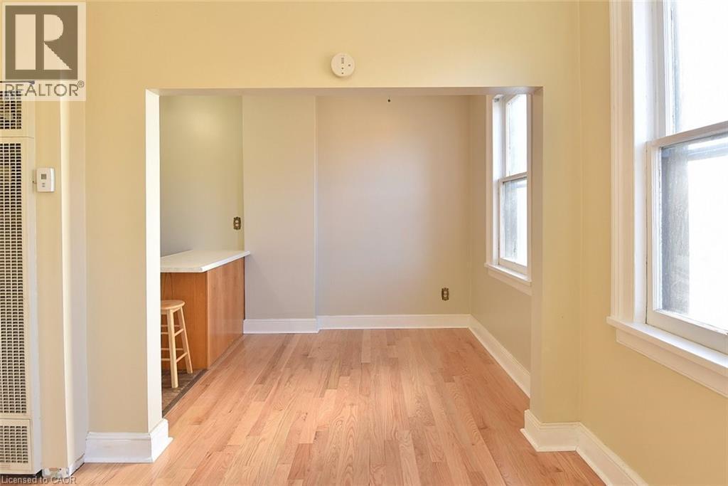 185 Market Street, Hamilton, ON - Indoor Photo Showing Other Room
