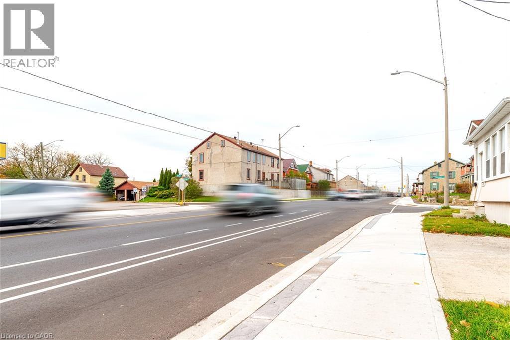 1405 King Street E, Cambridge, ON